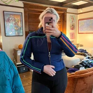 Vintage 70s HEAD Navy Zip Up Ski Coat w/ Colorful Stripe Detail